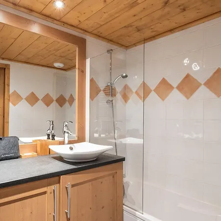 Bel A Bisanne 1500 Avec Parking Inclus Pour 6 Pers Appartement Les Saisies
